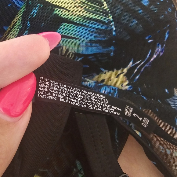 Torrid Size 2X D/DD underwire mesh overlay Swim Dress - Picture 5 of 9